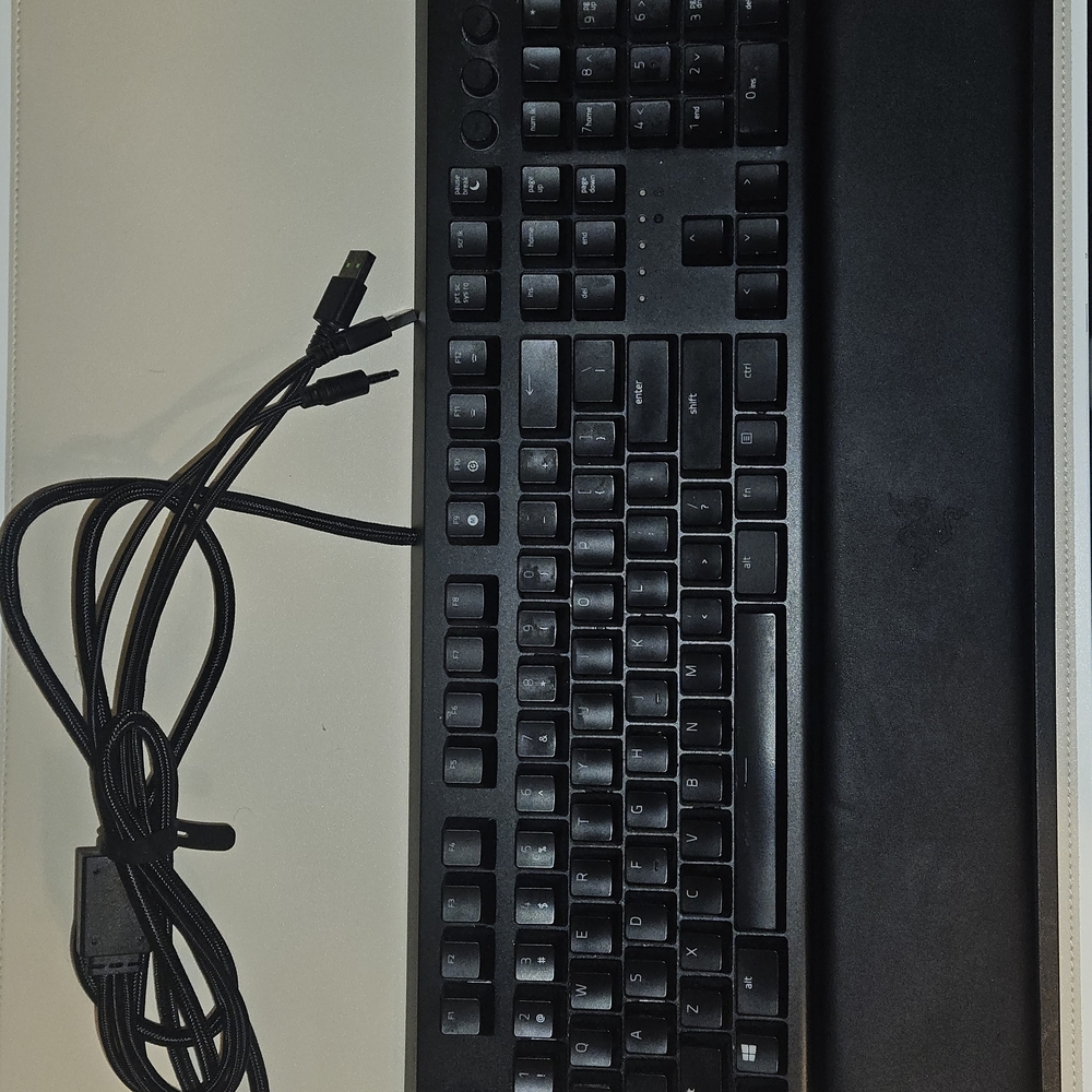 Razer Blackwidow Elite Keyboard - Yellow Switches